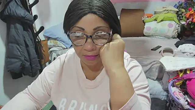 Snapshot of Mrs_mommy_ chatting on June 9, 2026, 7:37 pm Mrs mommy online show from June 9, 2026, 7:37 pm