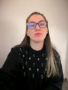 HotXMom online show from January 7, 2026, 7:13 am