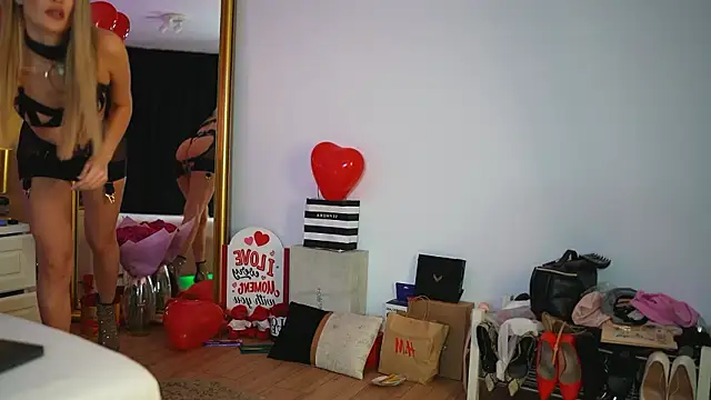 EvellineClaire online show from February 21, 2026, 11:12 am