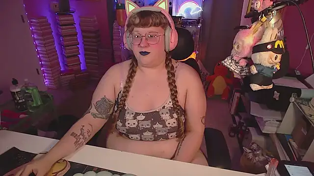 FatVeronica online show from June 24, 2026, 5:11 pm
