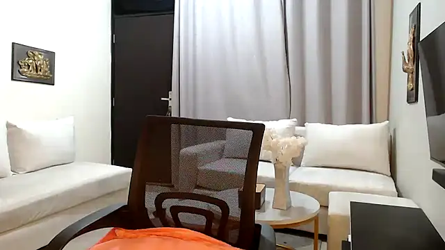 Horny princes online show from February 9, 2026, 7:34 pm