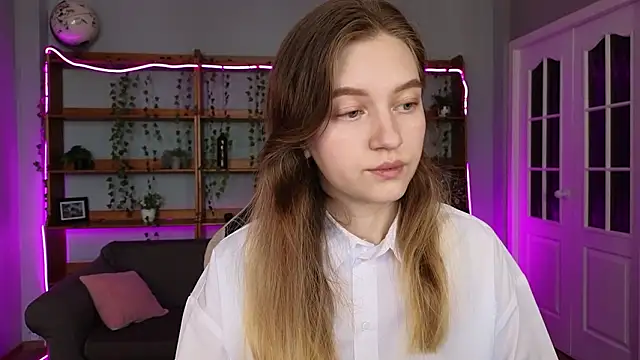 Snapshot of Ksuhesa chatting on February 8, 2026, 8:01 am Ksuhesa online show from February 8, 2026, 8:01 am