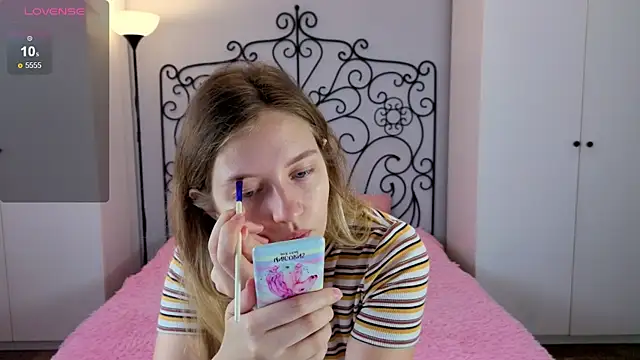 Ksuhesa online show from October 10, 2025, 2:12 am