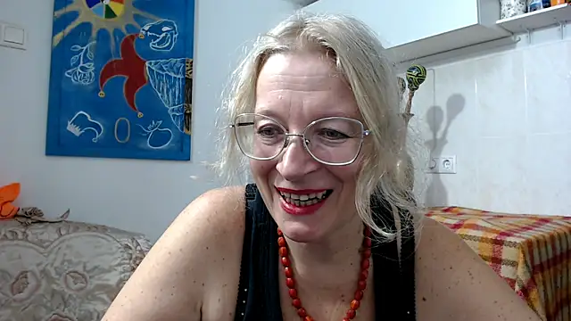 Snapshot of Zosya1111 chatting on November 9, 2025, 10:30 am Zosya1111 online show from November 9, 2025, 10:30 am