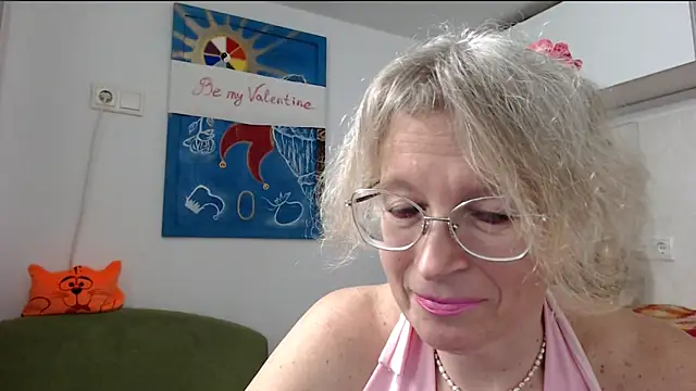 Snapshot of Zosya1111 chatting on February 14, 2025, 7:23 pm Zosya1111 online show from February 14, 2025, 7:23 pm