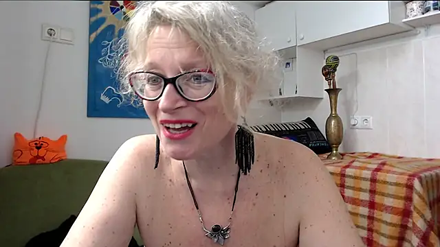 Snapshot of Zosya1111 chatting on February 4, 2025, 12:44 pm Zosya1111 online show from February 4, 2025, 12:44 pm