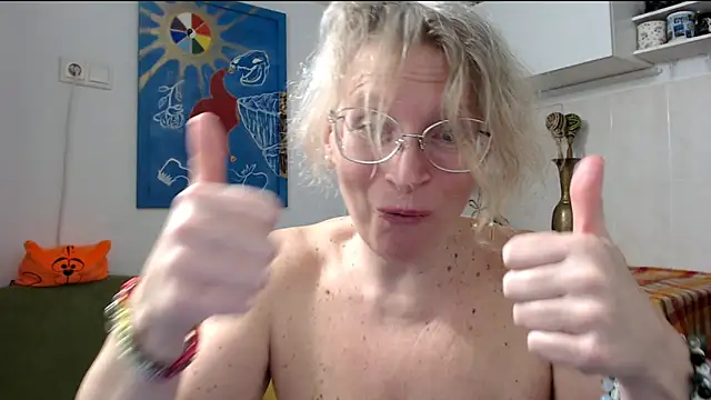 Snapshot of Zosya1111 chatting on March 3, 2025, 5:09 pm Zosya1111 online show from March 3, 2025, 5:09 pm