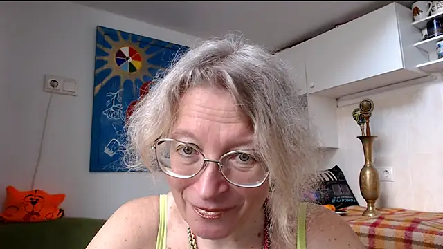 Snapshot of Zosya1111 chatting on February 7, 2025, 9:05 am Zosya1111 online show from February 7, 2025, 9:05 am