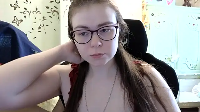 Snapshot of LucyZeph chatting on February 11, 2025, 11:20 am LucyZeph online show from February 11, 2025, 11:20 am