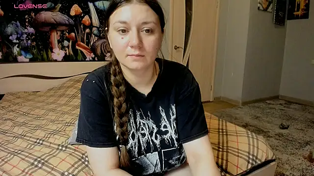 Snapshot of AlisaBacker chatting on October 10, 2025, 3:46 pm AlisaBacker online show from October 10, 2025, 3:46 pm