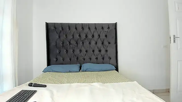 Ass-Queen online show from October 23, 2025, 2:38 pm