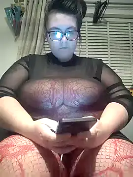 Snapshot of CummingStars98 chatting on December 15, 2025, 7:31 pm CummingStars98 online show from December 15, 2025, 7:31 pm