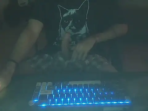 Snapshot of bnj181407 chatting on April 10, 2026, 8:16 pm bnj181407 online show from April 10, 2026, 8:16 pm