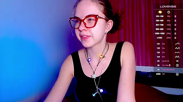 Sarah HS online show from December 30, 2024, 1:03 pm