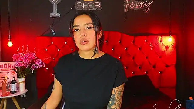 Snapshot of foxxy_nasty chatting on February 10, 2025, 9:04 pm foxxy nasty online show from February 10, 2025, 9:04 pm