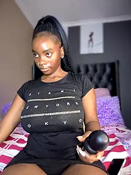 Candy-Heart online show from November 13, 2025, 11:58 am