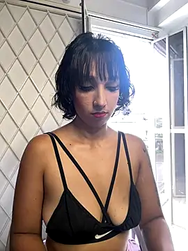 Snapshot of kristen_kassi chatting on November 28, 2025, 7:47 pm kristen kassi online show from November 28, 2025, 7:47 pm