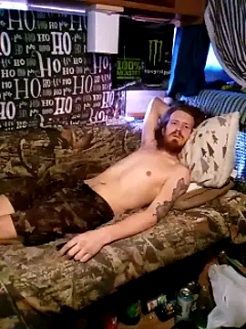 Snapshot of hothippie420 chatting on March 7, 2025, 6:43 pm hothippie420 online show from March 7, 2025, 6:43 pm