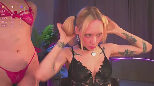 Kinky Girls online show from March 18, 2026, 8:53 pm