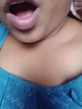 Snapshot of Ivy-09 chatting on April 16, 2026, 4:24 am Ivy-09 online show from April 16, 2026, 4:24 am