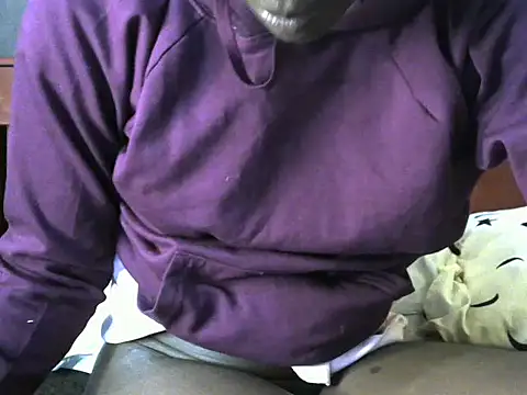 Snapshot of Cute_ninah chatting on October 13, 2025, 1:34 pm Cute ninah online show from October 13, 2025, 1:34 pm