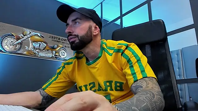 AronGrant online show from November 12, 2025, 11:03 am