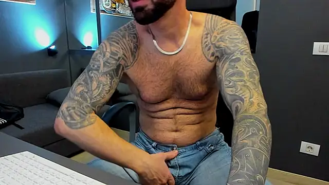 AronGrant online show from November 29, 2025, 10:26 am