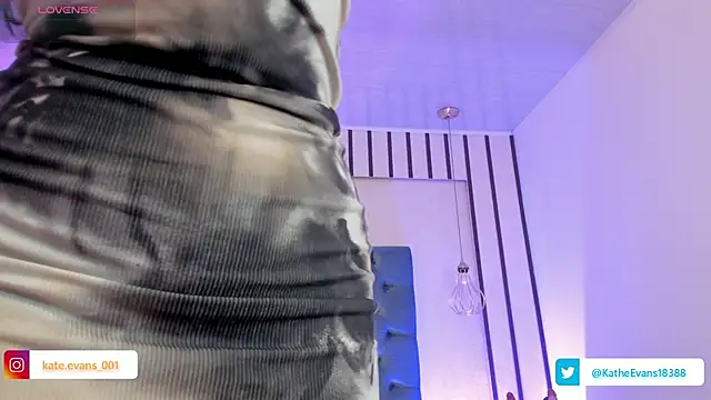 kate evans1 online show from January 6, 2026, 1:37 pm