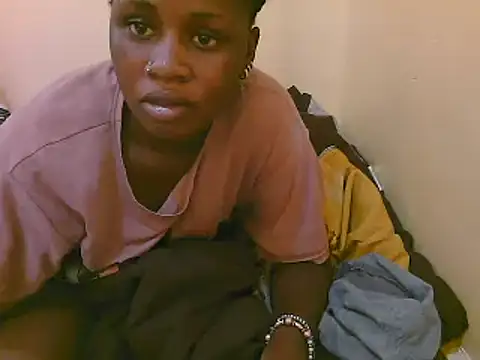 Snapshot of baby-jenaya chatting on December 6, 2024, 10:10 am baby-jenaya online show from December 6, 2024, 10:10 am