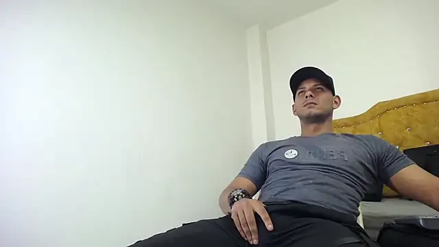 Chris Dick23 online show from June 20, 2026, 3:33 am