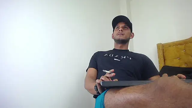 Chris Dick23 online show from June 12, 2026, 5:49 am