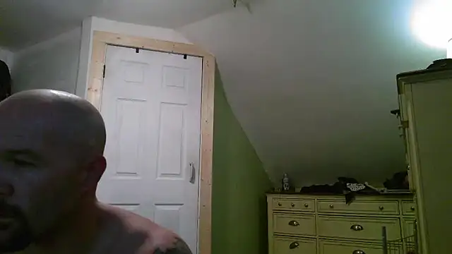 Snapshot of Kinkster615 chatting on December 14, 2024, 5:40 am Kinkster615 online show from December 14, 2024, 5:40 am