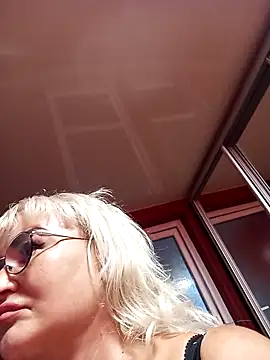 Jemma Cori online show from September 25, 2025, 12:33 pm