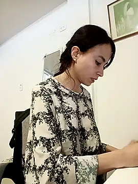 Snapshot of reme_ark23 chatting on November 25, 2025, 3:40 am reme ark23 online show from November 25, 2025, 3:40 am