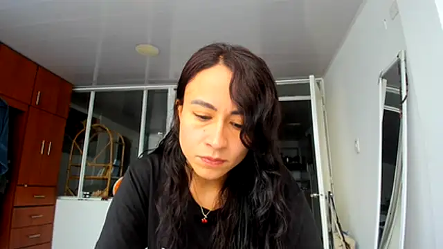 Snapshot of reme_ark23 chatting on December 15, 2025, 6:47 pm reme ark23 online show from December 15, 2025, 6:47 pm