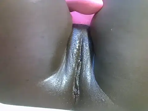 Liza331 online show from October 16, 2025, 11:57 pm