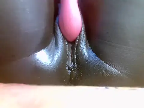 Liza331 online show from October 8, 2025, 2:29 pm