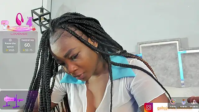 Snapshot of GabyyJones chatting on September 23, 2025, 12:34 pm GabyyJones online show from September 23, 2025, 12:34 pm