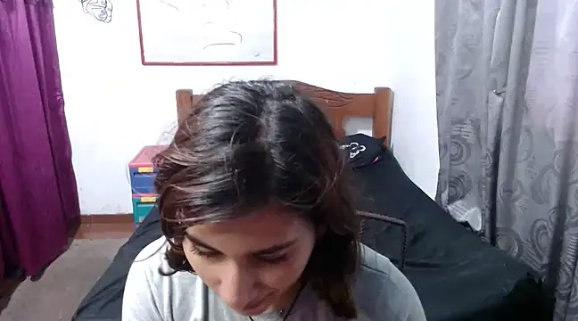 LadyMilk003 online show from February 5, 2025, 3:31 pm