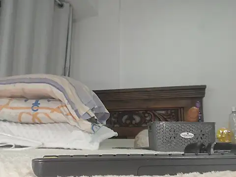 Karentatiana  online show from March 8, 2026, 11:41 pm