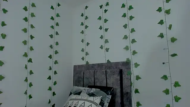 Snapshot of Miaa_Garcia chatting on May 12, 2026, 10:38 pm Miaa Garcia online show from May 12, 2026, 10:38 pm