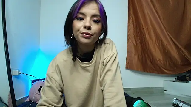 Snapshot of Alicia_Ortiiz chatting on March 2, 2025, 12:20 am Alicia Ortiiz online show from March 2, 2025, 12:20 am