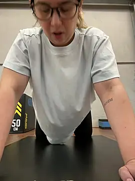 amooraaamoon online show from January 6, 2026, 12:31 pm