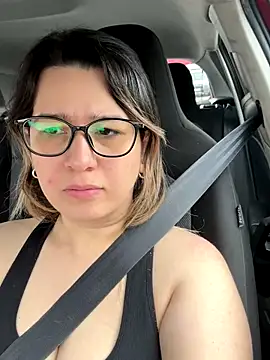 Snapshot of amooraaamoon chatting on November 28, 2025, 2:06 pm amooraaamoon online show from November 28, 2025, 2:06 pm