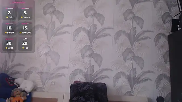 Snapshot of CamDiva113 chatting on March 18, 2026, 8:28 am CamDiva113 online show from March 18, 2026, 8:28 am