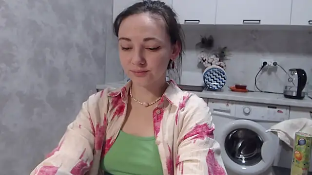 Snapshot of StacyMind chatting on January 28, 2025, 10:12 pm StacyMind online show from January 28, 2025, 10:12 pm
