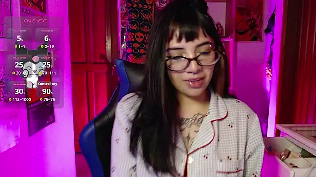 Snapshot of ninfa1_ch chatting on December 18, 2025, 12:49 am ninfa1 ch online show from December 18, 2025, 12:49 am