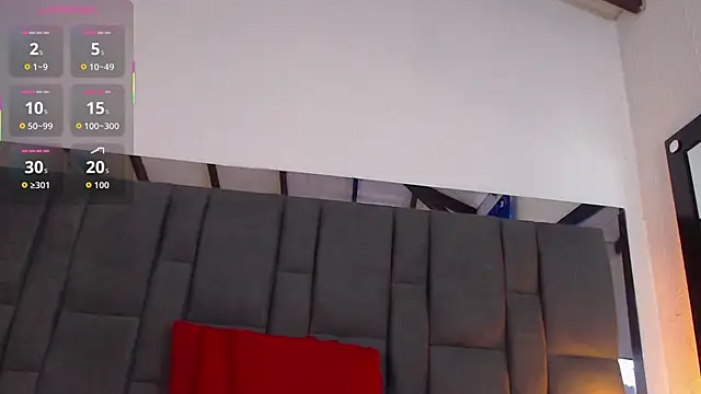 SELENA BIGBOOBS online show from October 21, 2025, 1:43 pm