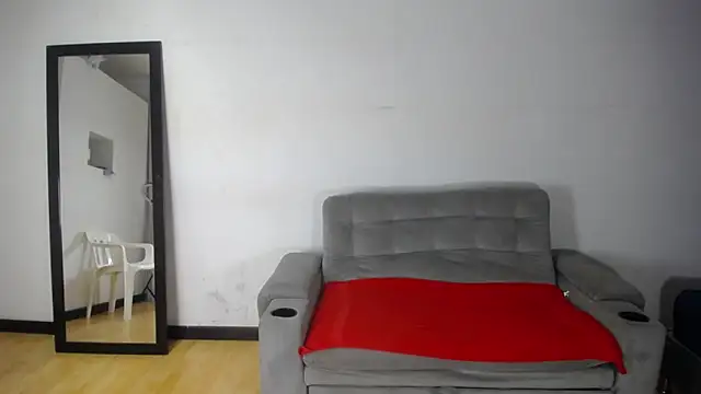 exotic karmella online show from February 2, 2026, 10:31 pm