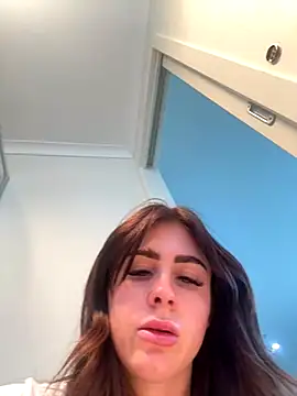 Snapshot of aus_queen chatting on November 15, 2025, 12:47 am aus queen online show from November 15, 2025, 12:47 am